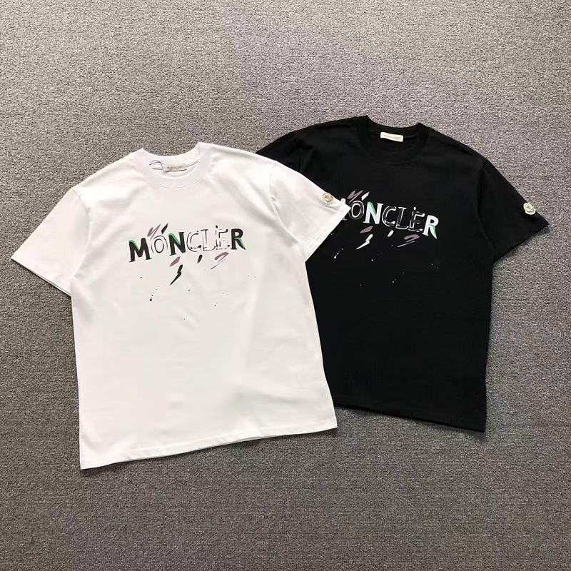 MONCLER T-SHIRT 3203056721（im 170cm 60kg i wear size M in the phot）