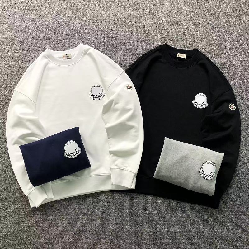 MONCLER HOODIE 52082010147（im 170cm 60kg i wear size M in the phot）
