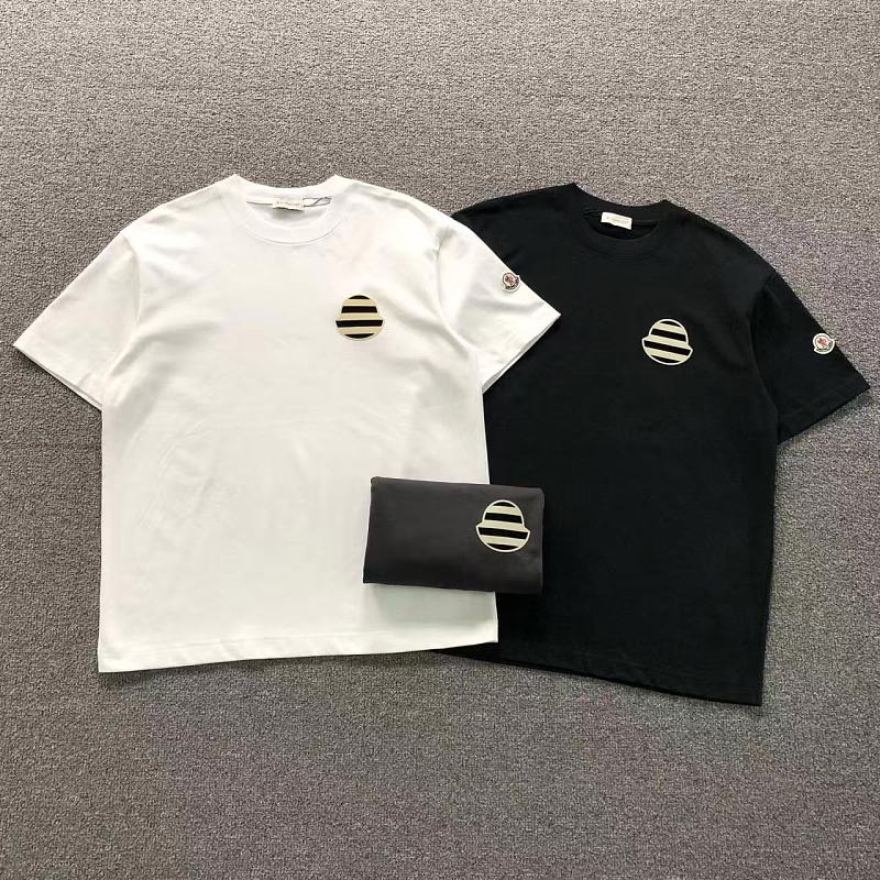 MONCLER T-SHIRT 5242003147（im 170cm 60kg i wear size L in the phot）