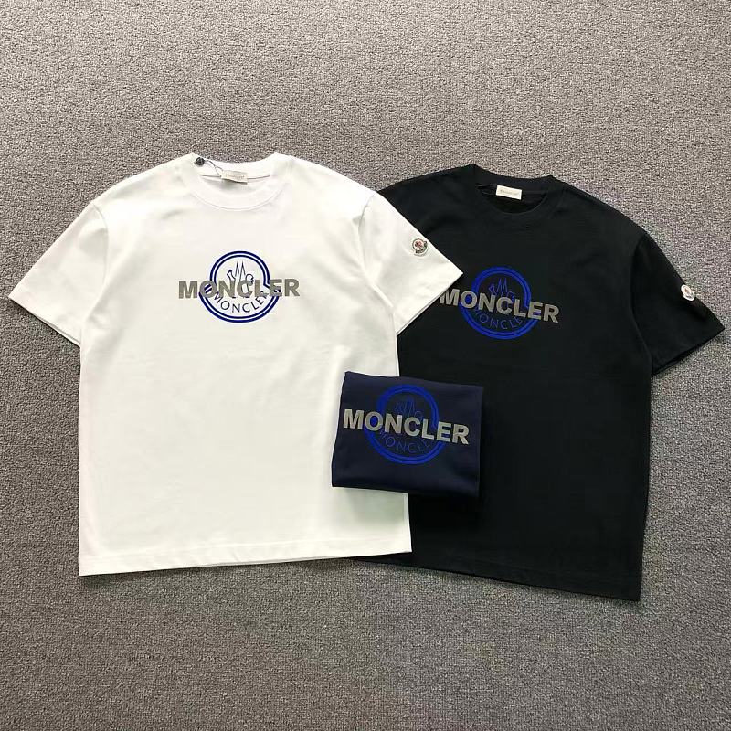 MONCLER T-SHIRT 3204232521（im 170cm 60kg i wear size L in the phot）