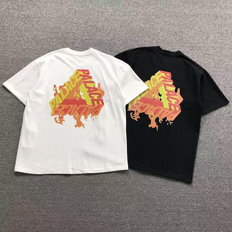 PALACE T-SHIRT 521936164（im 170cm 60kg i wear size M in the phot）