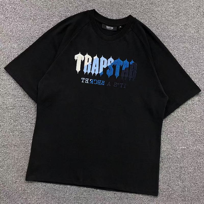 TRAPSTAR T-SHIRT 212171178（im 170cm 57kg i wear size M in the phot）