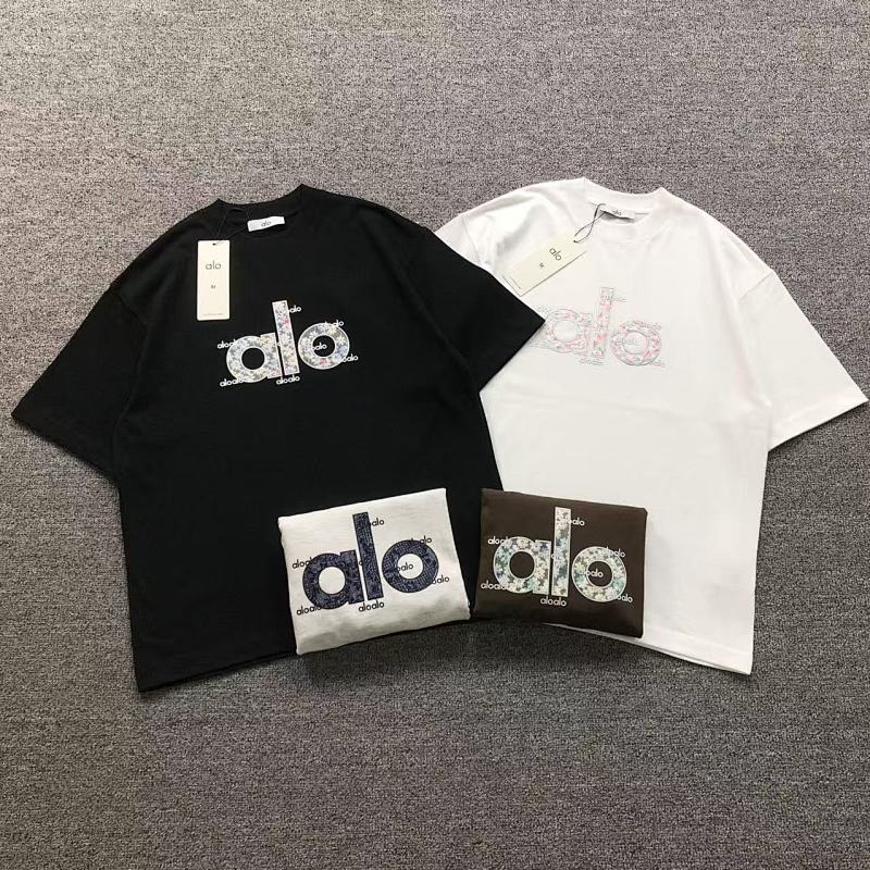 ALO T-SHIRT 22030936171（im 170cm 60kg i wear size M in the phot）