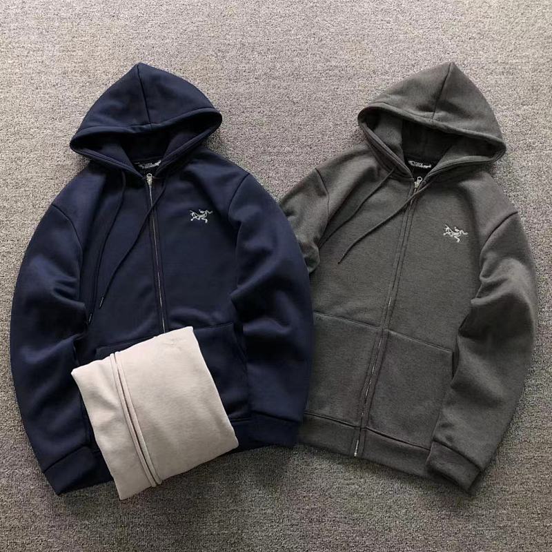 ARC'TERYX HOODIE 4111081401（im 170cm 60kg i wear size L in the phot）