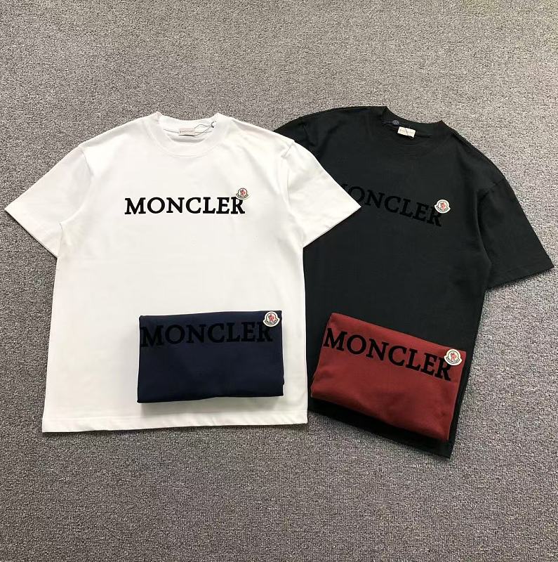 MONCLER T-SHIRT 3105221621（im 170cm 60kg i wear size M in the phot）