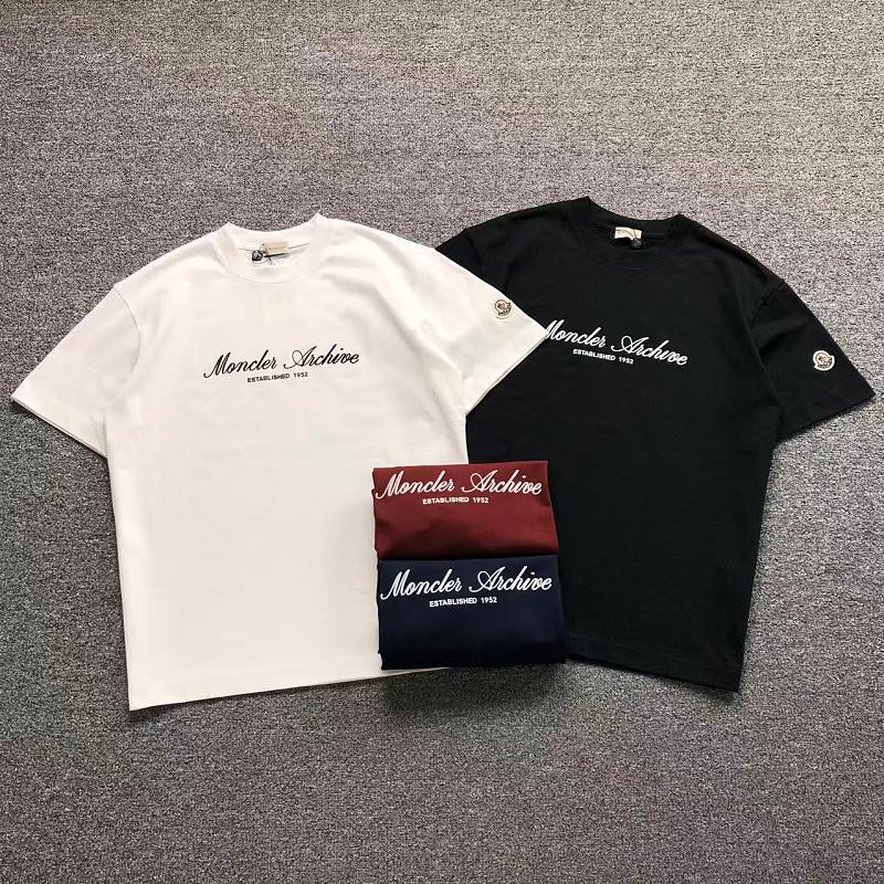 MONCLER T-SHIRT 3203244221（im 170cm 60kg i wear size M in the phot）