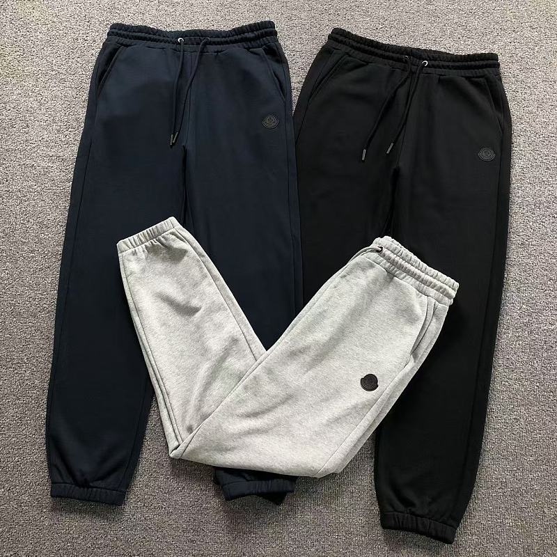 MONCLER TROUSERS 2206150704（im 170cm 60kg i wear size L in the phot）