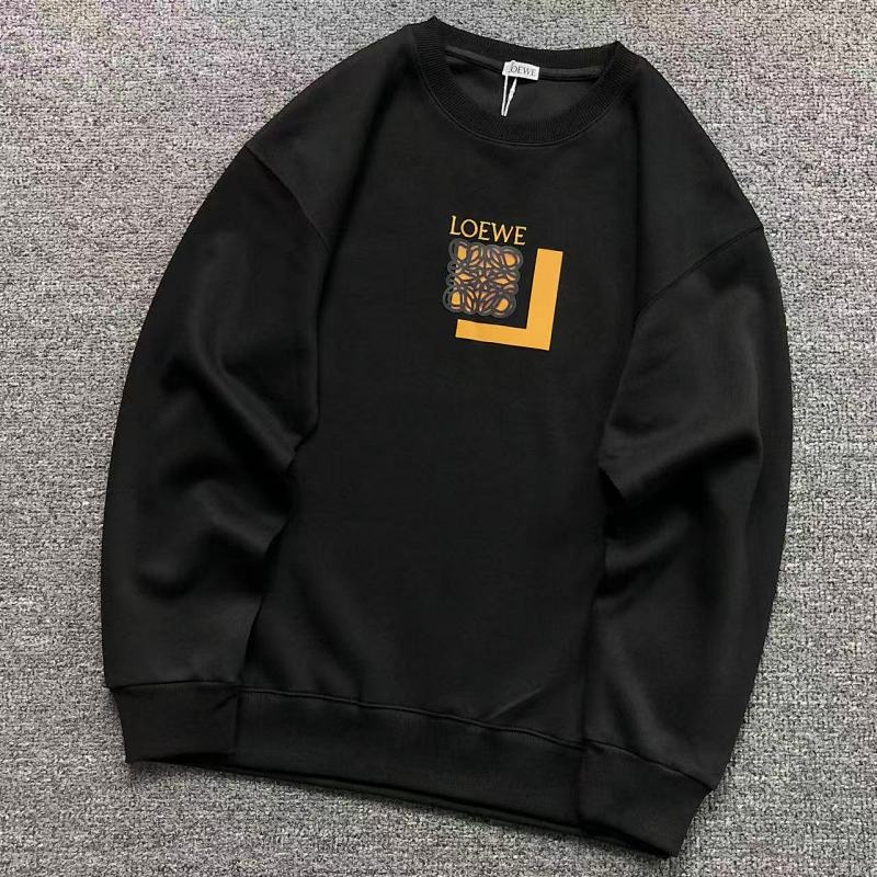 LOEWE HOODIE 2111034101（im 170cm 60kg i wear size M in the phot）