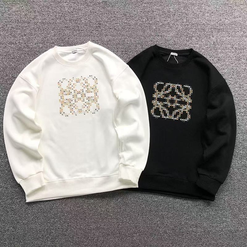 LOEWE HOODIE 4111111601（im 170cm 60kg i wear size M in the phot）