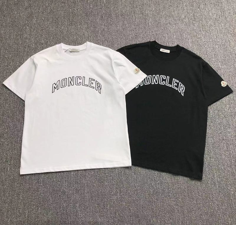 MONCLER T-SHIRT 411141521（im 170cm 57kg i wear size M in the phot）