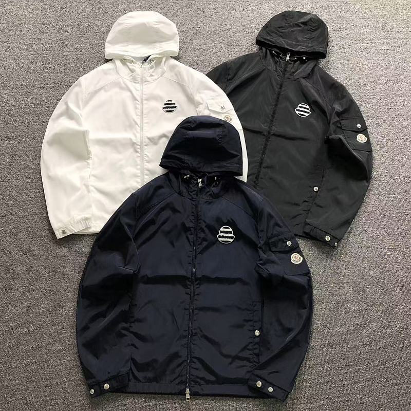MONCLER JACKET 3209020921（im 170cm 60kg i wear size 2 in the phot）