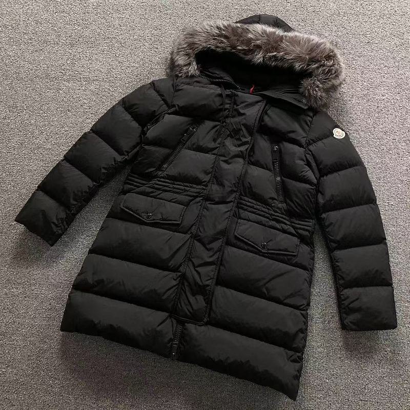 MONCLER DOWN JACKETS FEMAIE STYIE 3208272416