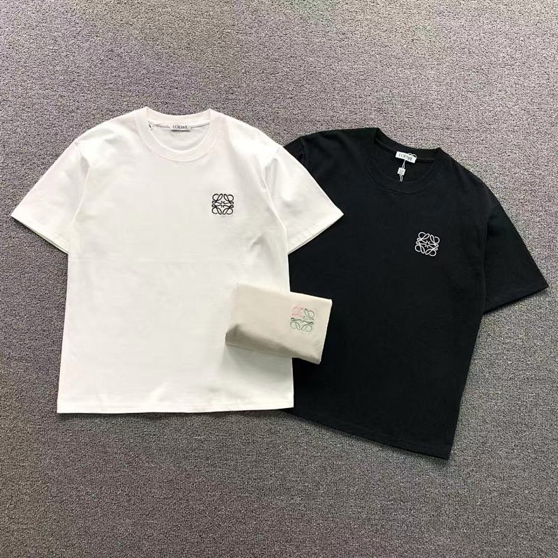 LOEWE T-SHIRT 41061067123（im 170cm 60kg i wear size S in the phot）