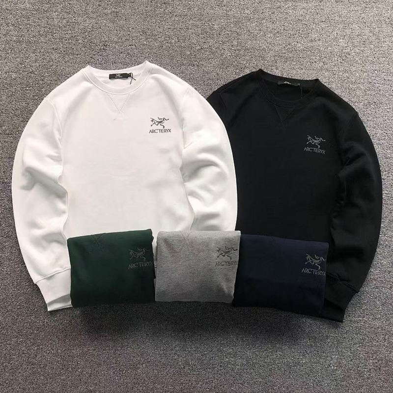 ARC'TERYX HOODIE 21112701125（im 170cm 60kg i wear size M in the phot）