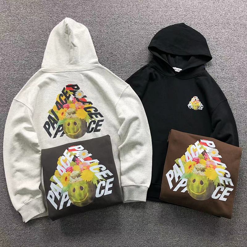 PALACE HOODIE 5212334164（im 170cm 60kg i wear size S in the phot）