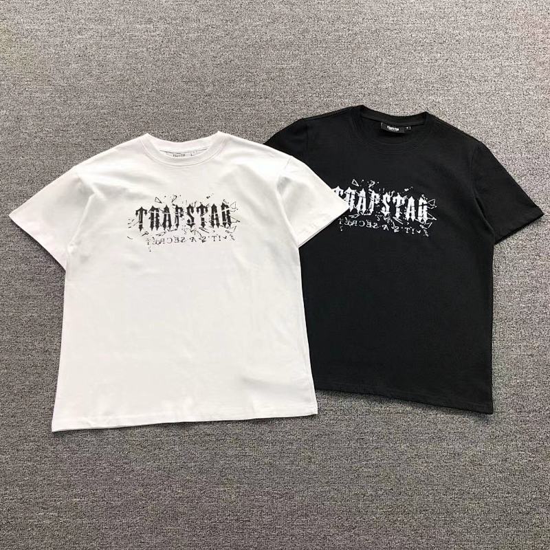 TRAPSTAR T-SHIRT 411186163（im 170cm 57kg i wear size S in the phot）
