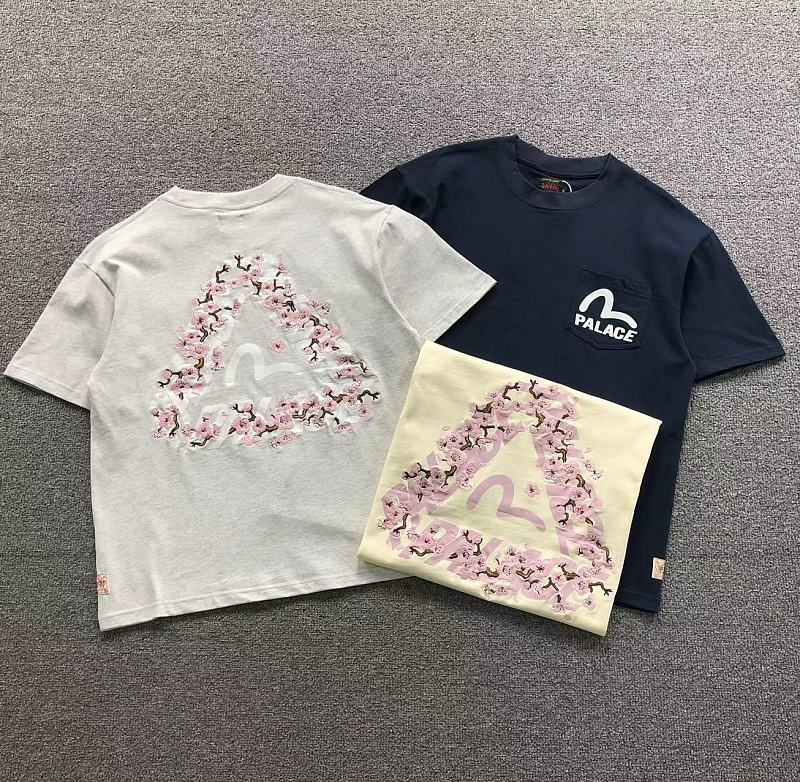 EVISU PALACE T-SHIRT 127202621（im 170cm 60kg i wear size M in the phot）