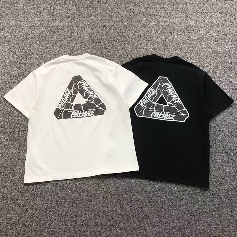 PALACE T-SHIRT 3112160821（im 170cm 60kg i wear size M in the phot）