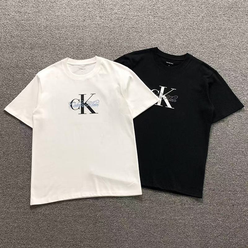 CALVIN KLEIN T-SHIRT 525150685 （im 170cm 60kg i wear size M in the phot）
