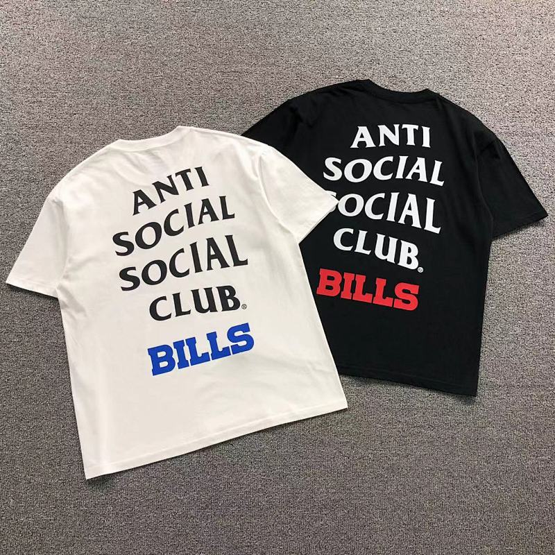 ANTI SOCIAL SOCIAL CLUB T-SHIRT 123132102（im 170cm 60kg i wear size L in the phot）