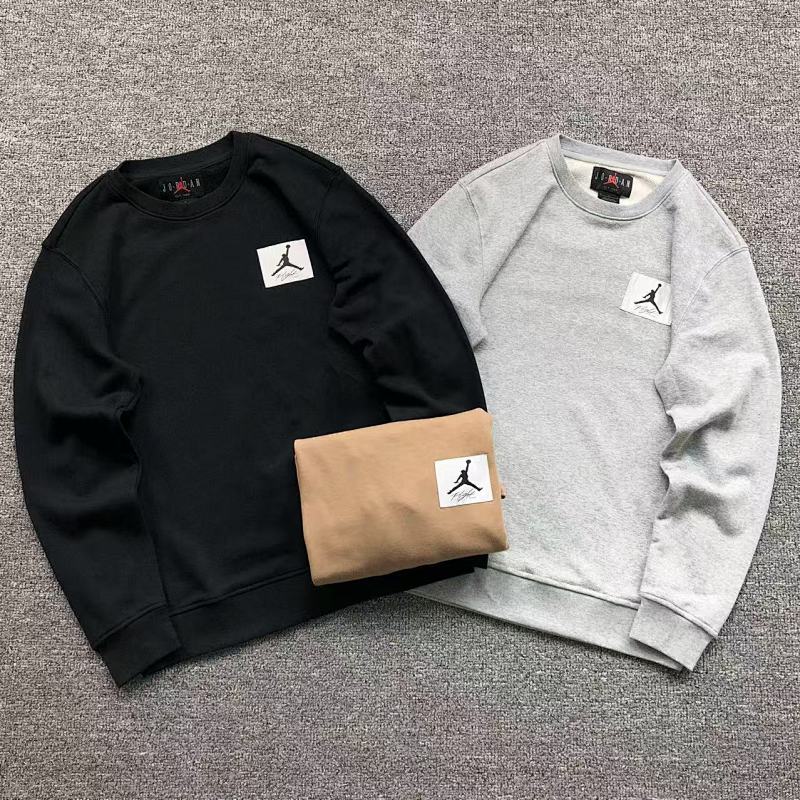 AIR JORDAN HOODIE 3108224319（im 170cm 60kg i wear size M in the phot）