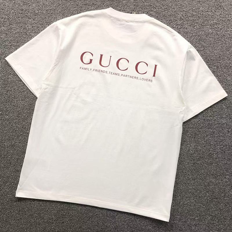 GUCCI T-SHIRT 5122023150（im 170cm 60kg i wear size M in the phot）