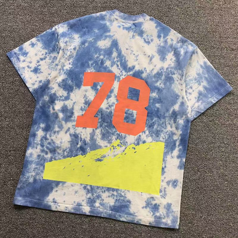 GALLERY DEPT T-SHIRT 41371371（im 170cm 55kg i wear size M in the phot）
