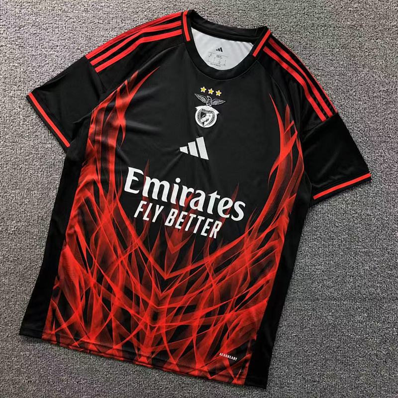 FOOTBALL T-SHIRT 11052201002（im 170cm 60kg i wear size L in the phot）