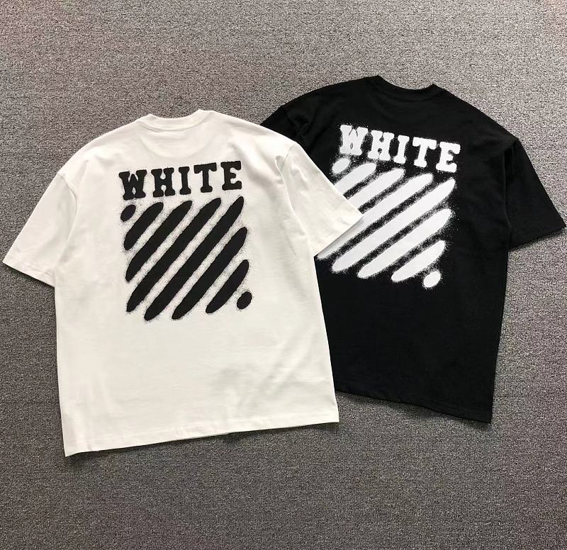 OFF-WHITE T-SHIRT 42051426165（im 170cm 60kg i wear size M in the phot）