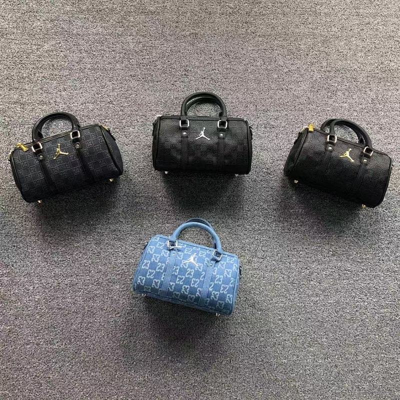 AIR JORDAN BAG 411290113( 长24CM*宽13CM*14CM)
