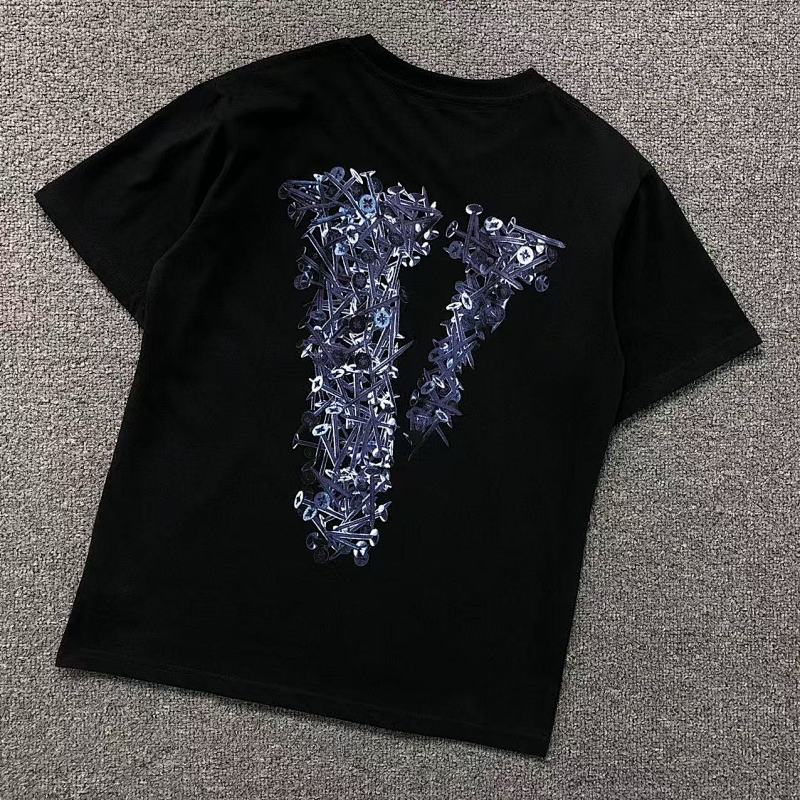 VLONE T-SHIRT 504147491（im 170cm 60kg i wear size S in the phot）