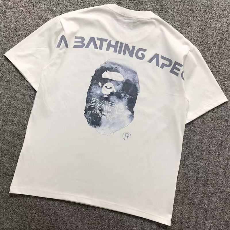 BAPE T-SHIRT 4203270498（im 170cm 60kg i wear size L in the phot）