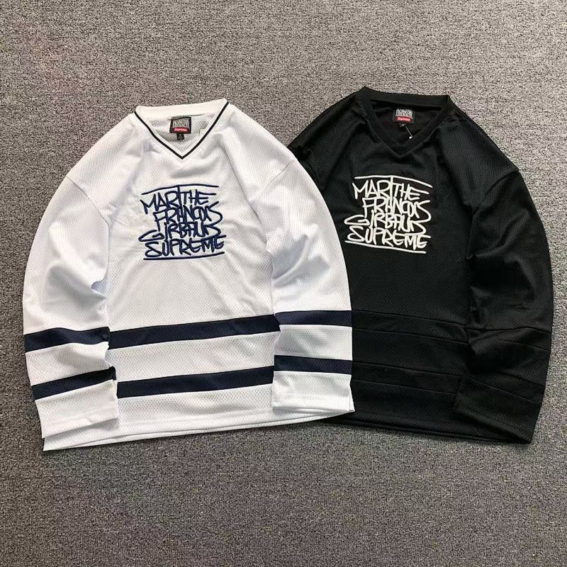 SUPREME LONG SLEEVED 1107240633（im 170cm 60kg i wear size M in the phot）