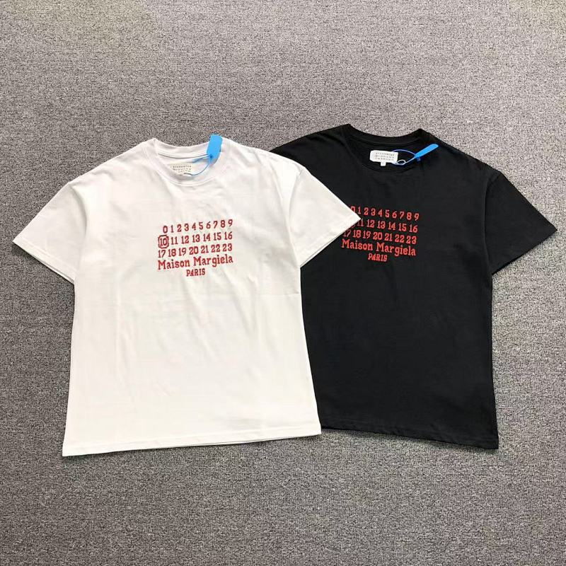 MAISON MARGIELA T-SHIRT 311151251（im 170cm 57kg i wear size 44 in the phot）
