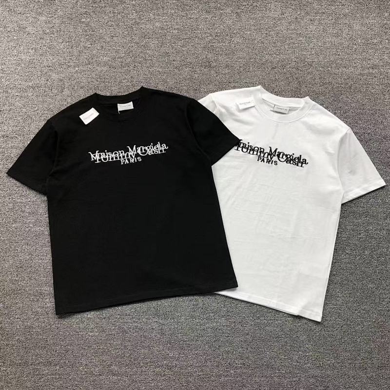 MAISON MARGIELA T-SHIRT 4107053186（im 170cm 60kg i wear size M in the phot）