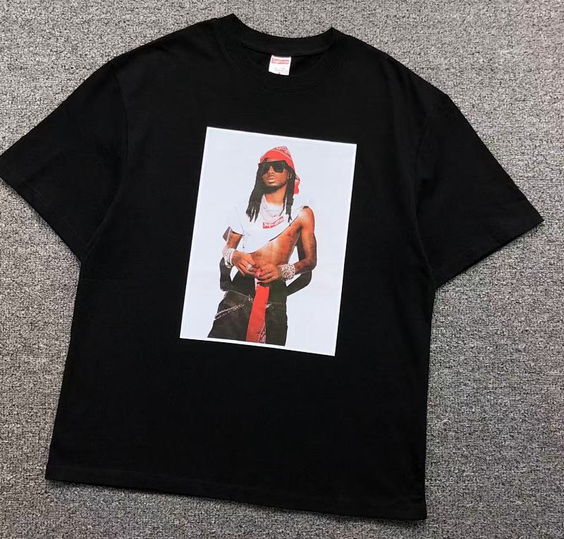 SUPREME T-SHIRT 1232011119（im 170cm 60kg i wear size S in the phot）
