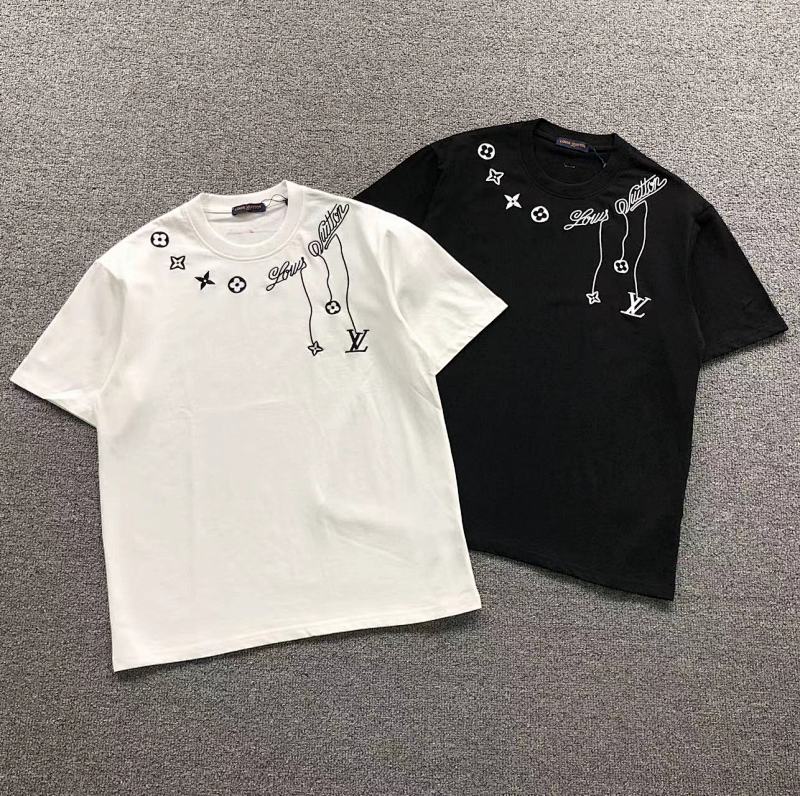 LV T-SHIRT 5230606147（im 170cm 60kg i wear size M in the phot）