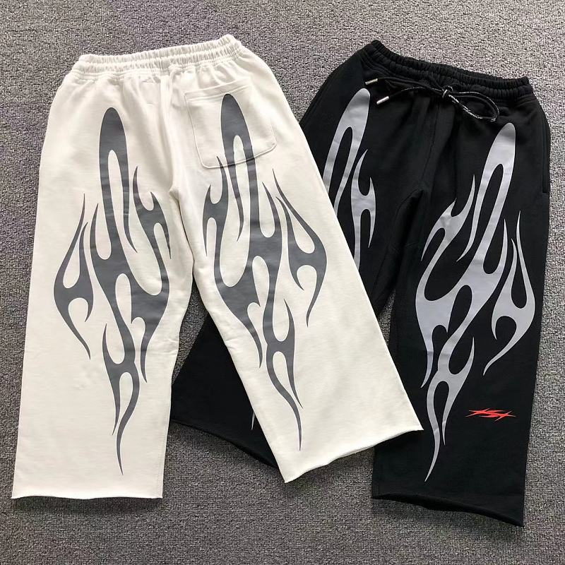 HELLSTAR SHORTS 3206033072（ im 170cm 60kg i wear size M in the phot）