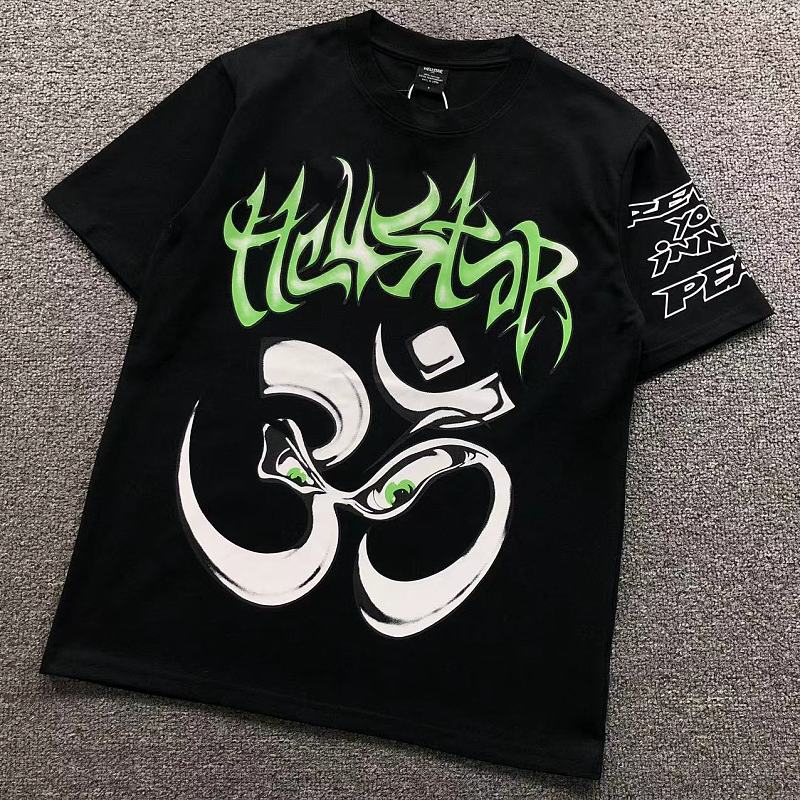 HELLSTAR T-SHIRT 128212471（im 170cm 60kg i wear size S in the phot）