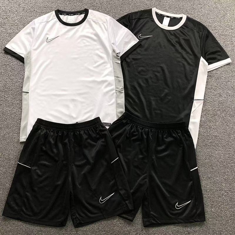 NIKE T-SHIRT SHORTS 11102004002（im 170cm 60kg i wear size L in the phot）
