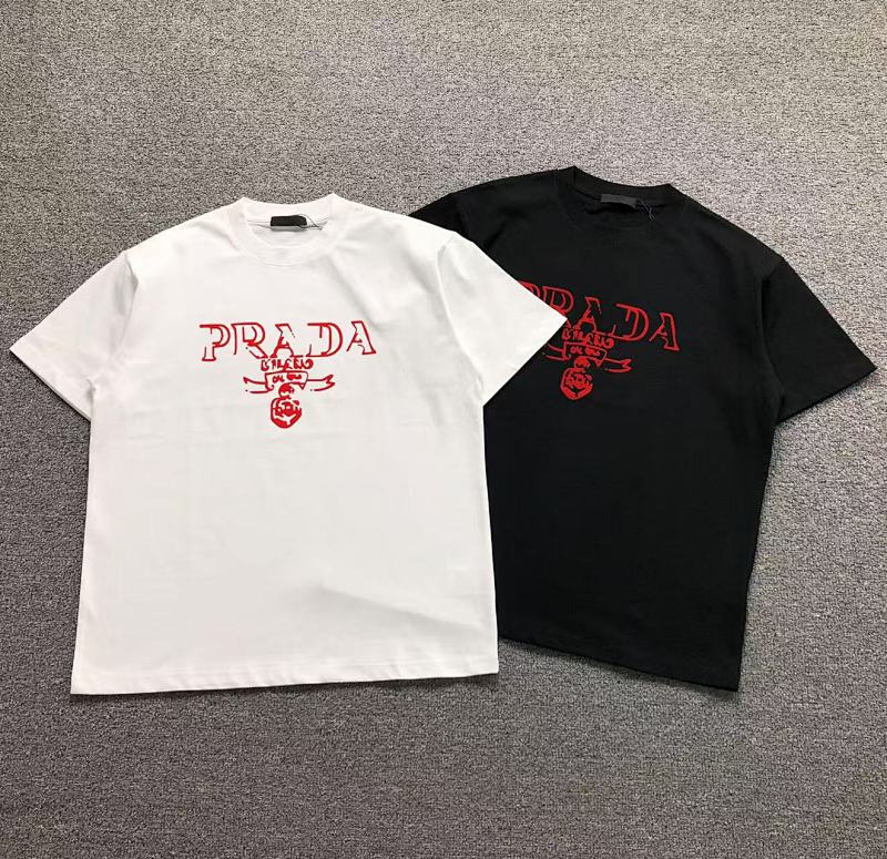 PRADA T-SHIRT 41080211133（im 170cm 60kg i wear size XL in the phot）