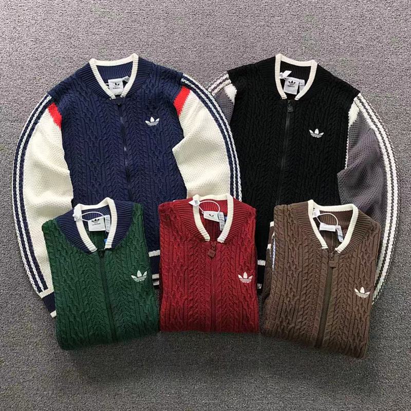 ADIDAS SWEATER 4204110577（im 170cm 60kg i wear size M in the phot）