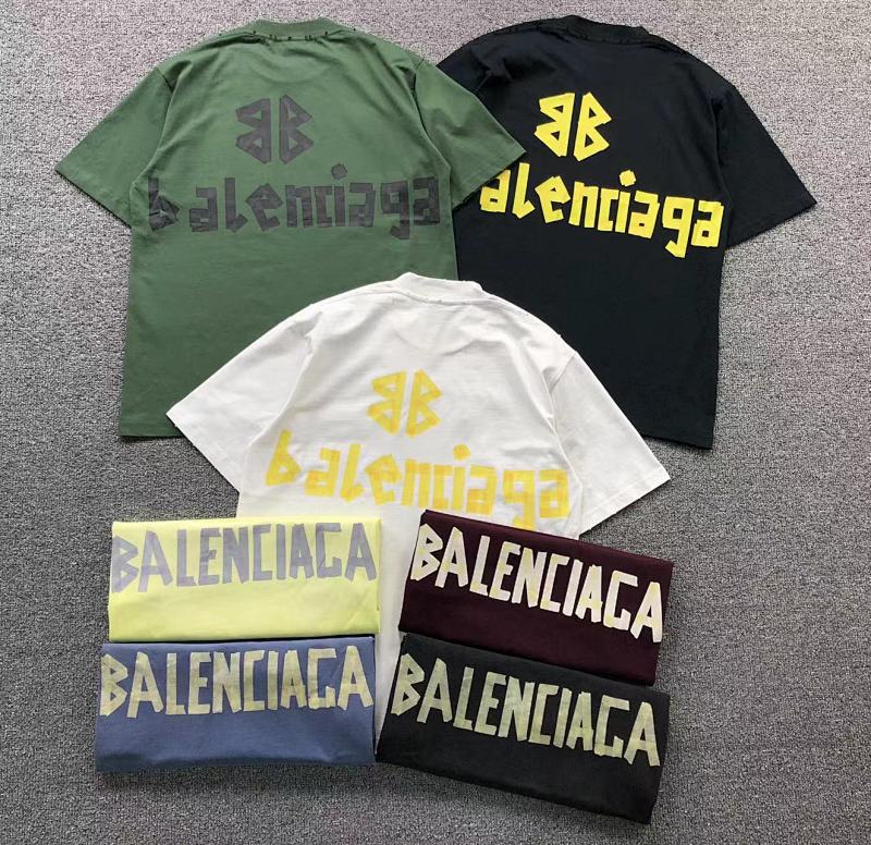 BALENCIAGA T-SHIRT 212221821 （im 170cm 57kg i wear size XS in the phot）