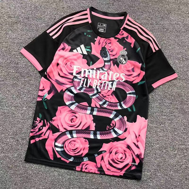 FOOTBALL T-SHIRT 31032106002（im 170cm 60kg i wear size L in the phot）