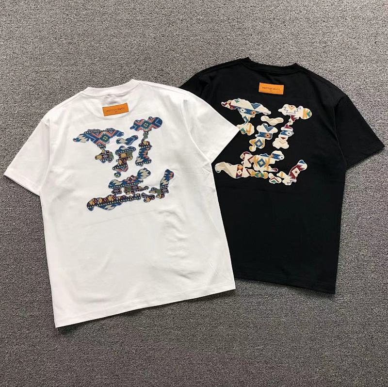 LV T-SHIRT 3203271917（im 170cm 60kg i wear size M in the phot）
