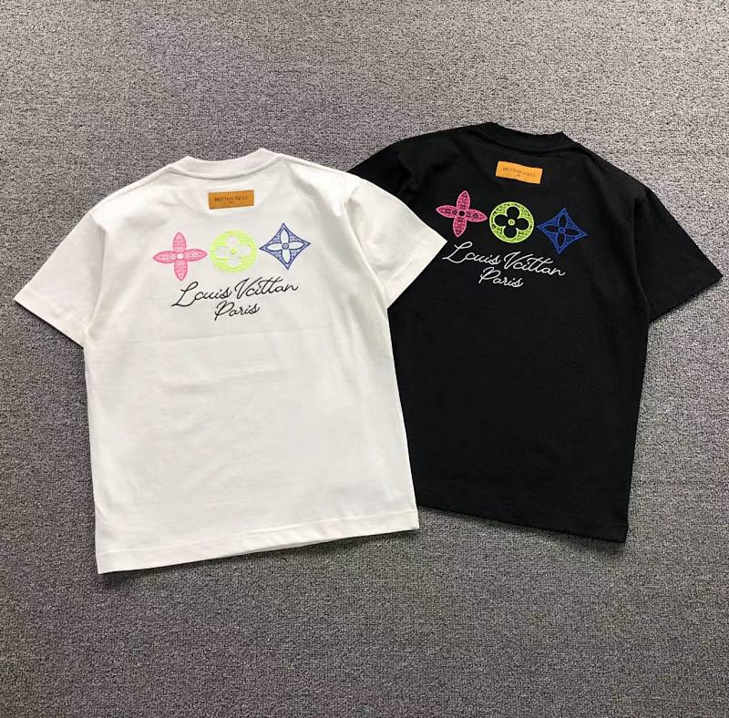 LV T-SHIRT 521160681（im 170cm 60kg i wear size S in the phot）