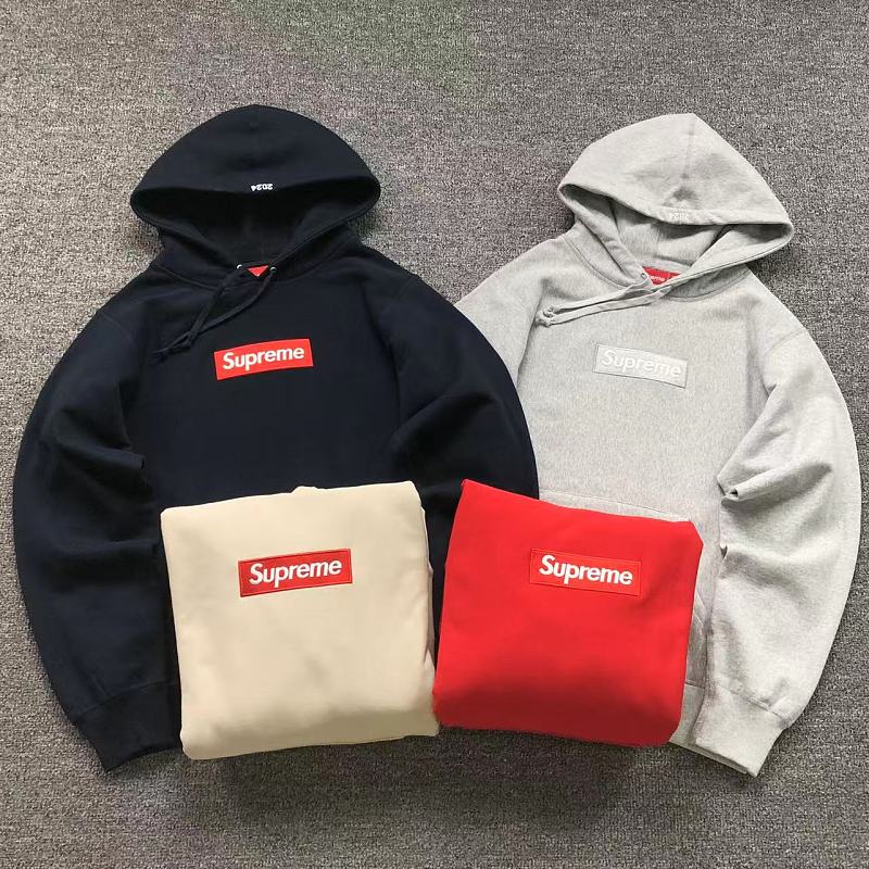 SUPREME HOODIE 52071603182（im 170cm 60kg i wear size S in the phot）