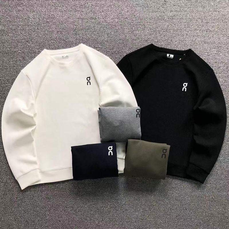 ON HOODIE 2207041004（im 170cm 60kg i wear size L in the phot）