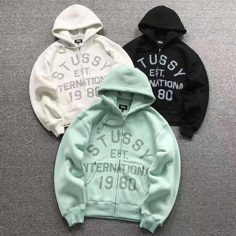 STUSSY HOODIE 1212614159（im 170cm 60kg i wear size S in the phot）