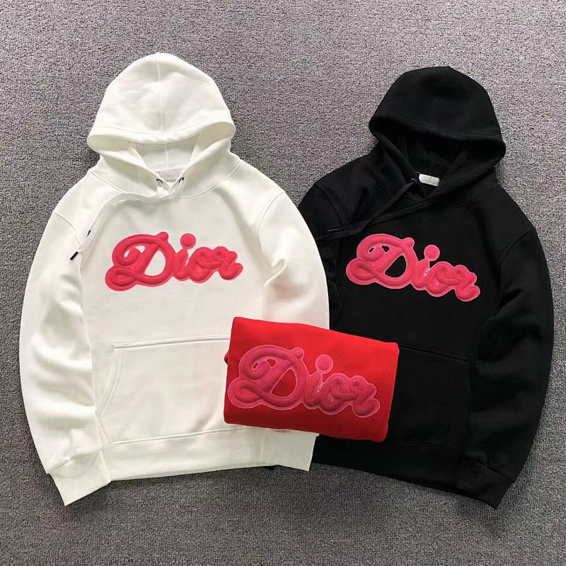 DIOR HOODIE 2112110801（im 170cm 60kg i wear size M in the phot）